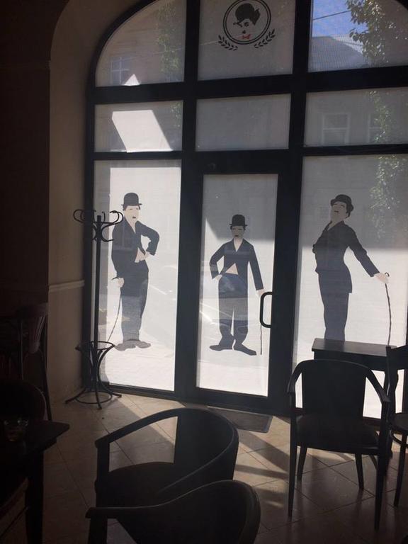 Chaplin Hotell Lviv Exteriör bild